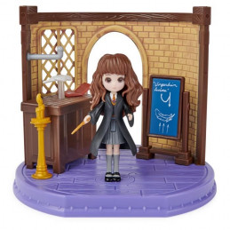 Harry Potter - Playset Cours De Sortileges Magical Minis - 6061846 - Figurine Exclusive Hermione Et Accessoires - Wizard World
