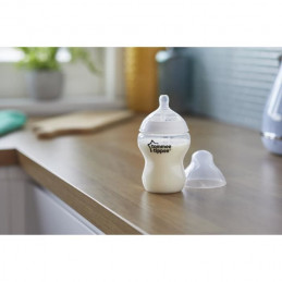 Tommee Tippee Biberon Kit Naissance Closer To Nature, Transparent